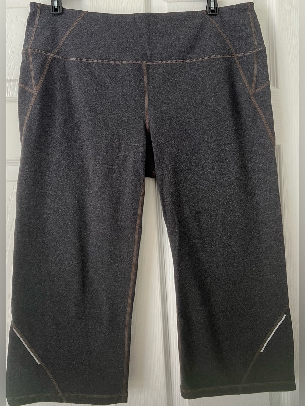 Athleta Wideleg Crops
